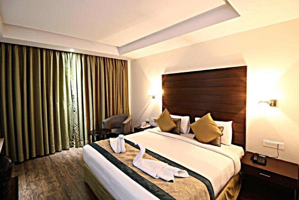 Hotel Aravali Heights Alwar Exterior photo